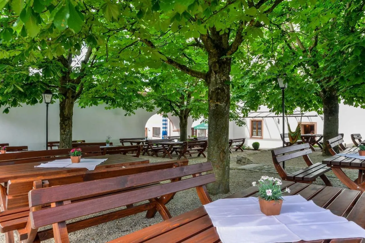 Hotel Sixt Rohr in Niederbayern